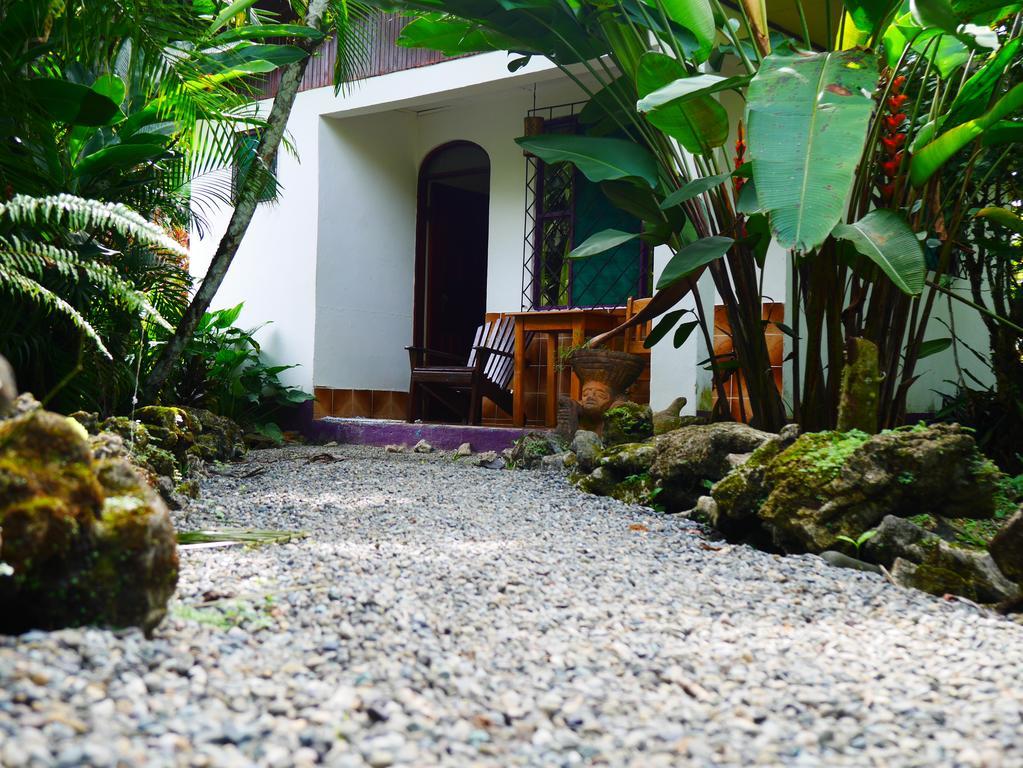 Cabinas Tito Cahuita Luaran gambar